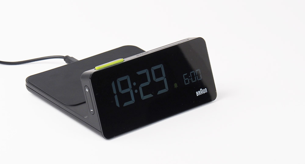 BRAUN Alarm Clock BC21 ワイヤレス急速充電