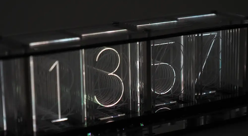 RGB Tube Clock チューブクロック / Uncommon Carry DETAIL