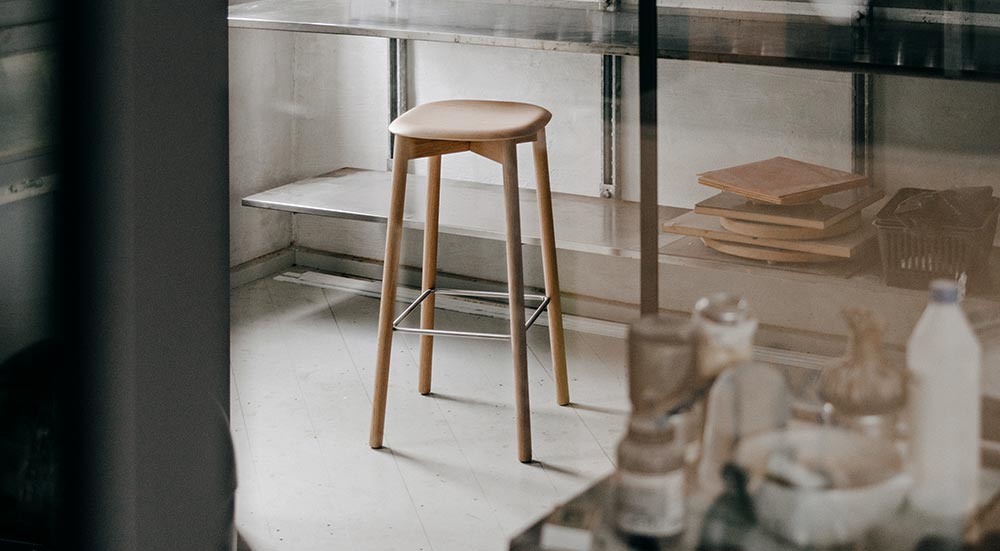 Soft Edge82 Stool ソフトエッジ 82 スツール / HAY