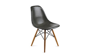 Modernica Fiberglass Side Shell Chair Dowel Base サイドシェルチェア ドゥエルレッグベース / C&R Eames