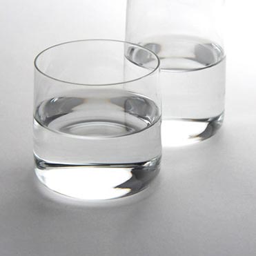 ANDO'S GLASS / jasper morrison